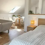 Apartment Loft Mit Blick Ueber U Festung Naehe Bwzk