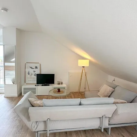 Loft Mit Blick Ueber U Festung Naehe Bwzk 公寓
